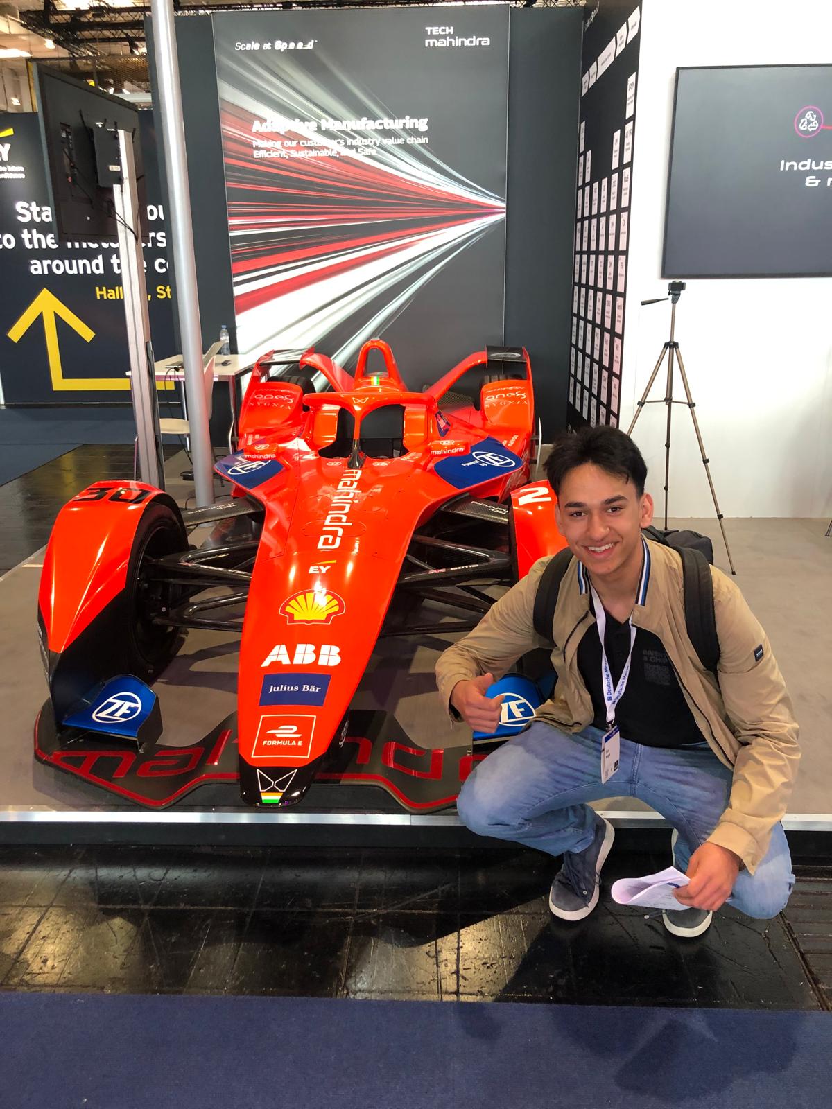 F1 Engineer
